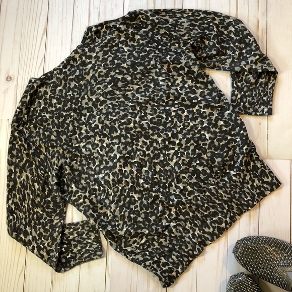 Ann Taylor LOFT Cardigan - Picture 3 of 3